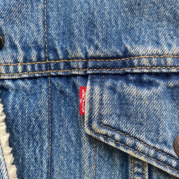 Levi Sherpa Lined Denim Jacket - Picture 3 of 6